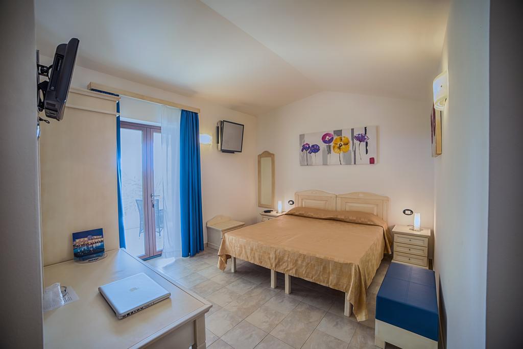 Hotel Ristorante Il Vascello Costa Rei Dış mekan fotoğraf