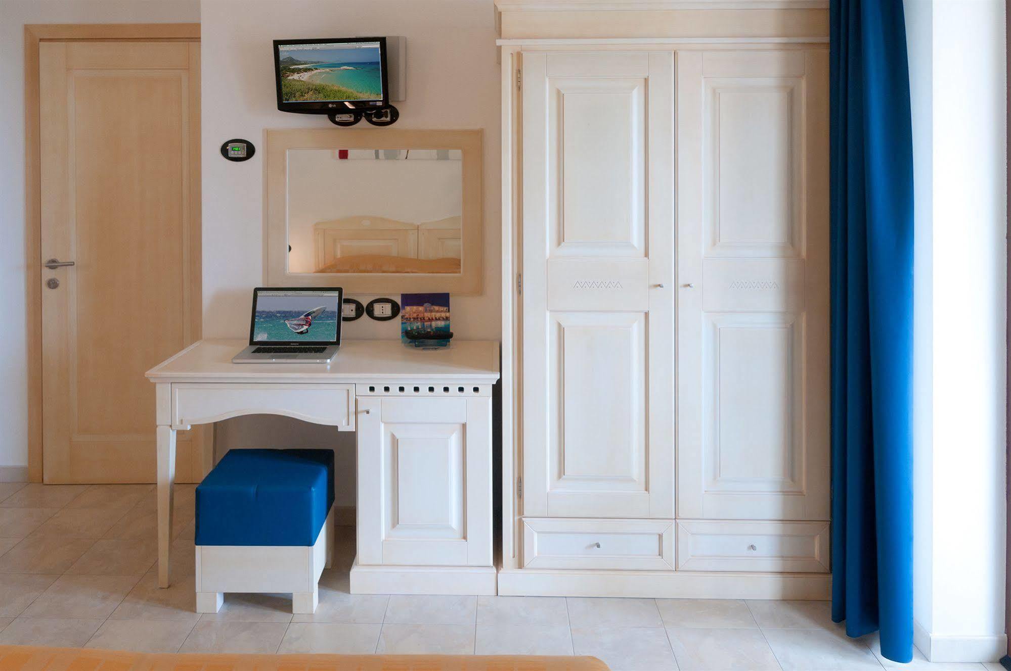 Hotel Ristorante Il Vascello Costa Rei Dış mekan fotoğraf